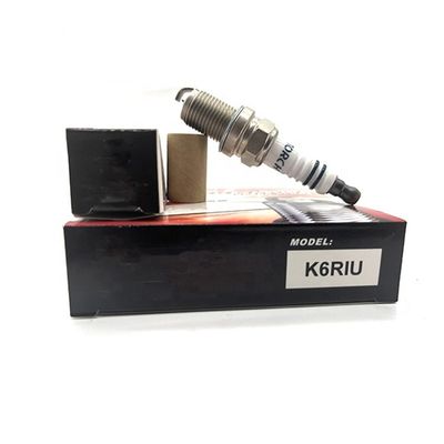 Des bougies d'allumage à iridium pour Toyota Honda Hyundai KIA BMW Benz Nissan Audi Chevrolet Mitsubishi