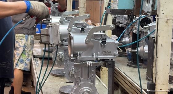 Conception d'un moteur électrique micro à engrenage à ver à couple élevé avec boîte de vitesses à angle droit