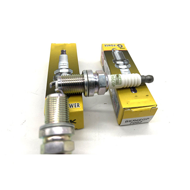 9004851152 Des bougies d'allumage à iridium standard BKR6E-11 pour la Chevrolet Cruze BYD Chery Geely